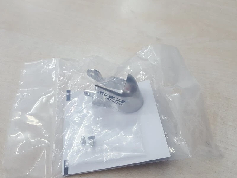 Shimano 105 ST-5700 Namensschild Mit Schraube 3 Shimano 105 ST-5700 Namensschild Mit Schraube