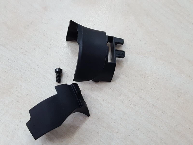 Shimano Abdeckung Für Schalteinheit M. Schrauben ST-5800 3 Shimano Abdeckung Für Schalteinheit M. Schrauben ST-5800