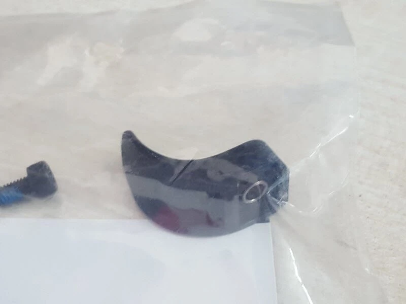 Shimano Auslöse-Hebel Mit Befestigungsschraube Für ST-M975 3 Shimano Auslöse-Hebel Mit Befestigungsschraube Für ST-M975